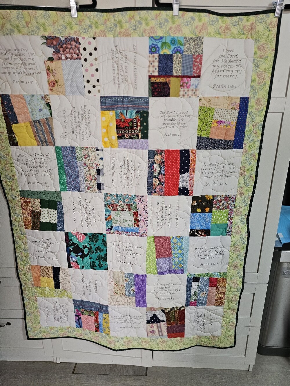Handmade Comfort Quilt 40x52 Calvary Chapel Green Valley Rooster Farmhouse Bird